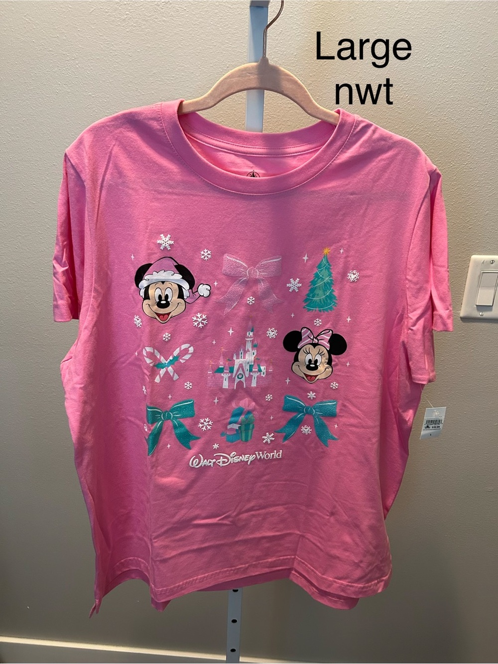 Disney large Mickey Minnie Christmas pink shirt Walt Disney world nwt